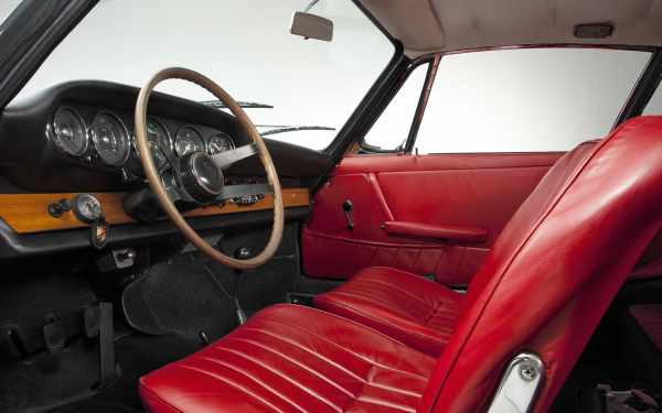 1963 Porsche 901 Interior, red seats, wooden steering wheel